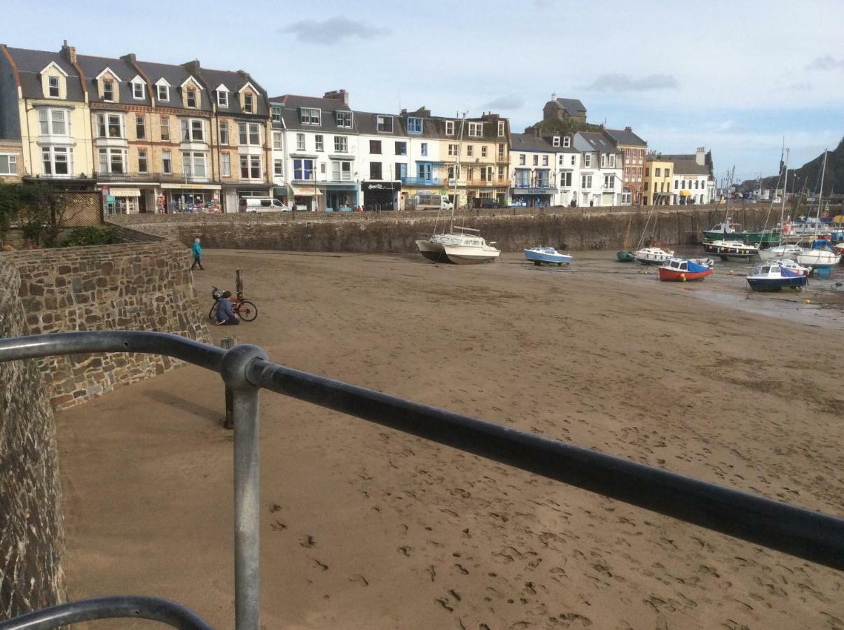 Olde Lantern Holiday Lets Ilfracombe Exterior photo